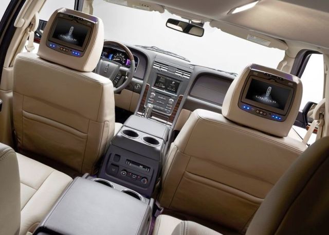 Lincoln Navigator ön kabini