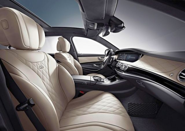 Mercedes-Benz S 600 deri koltuklar ve arka kabin