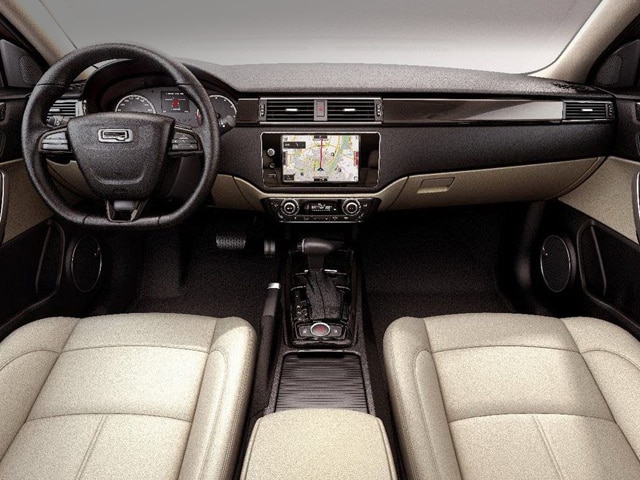 Qoros sedan gösterge paneli