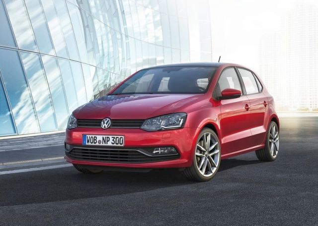 Volkswagen Polo beyaz gövde ön görünümü
