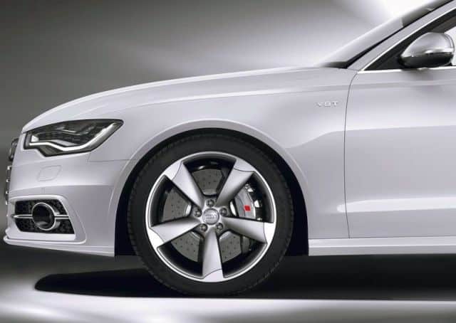 Audi S6 Avant alaşım jant ve fren detayı