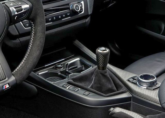 BMW 2 Serisi Coupe M Performance vites kolu