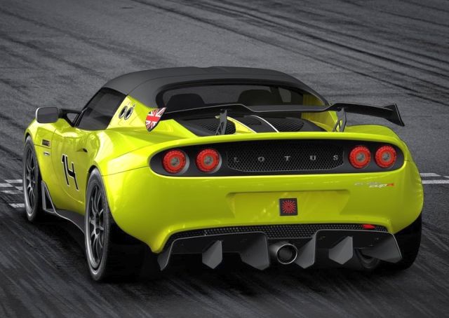 Lotus Elise S Cup R arka görünümü ve büyük arka kanadı