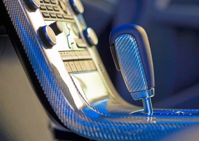 HEICO SPORTIV Volvo S80 deri kaplı vites kolu