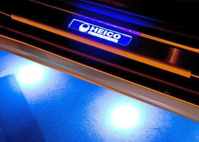 HEICO SPORTIV Volvo S80 kapı eşiği logosu