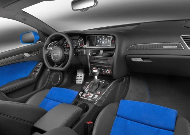 Audi RS 4 Avant Nogaro selection ön koltukları