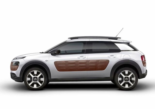 Citroen C4 Cactus yan profil ve Airbump panelleri