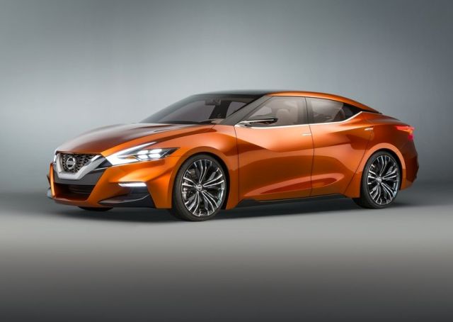 Nissan konsept sedan tam ön görünüm