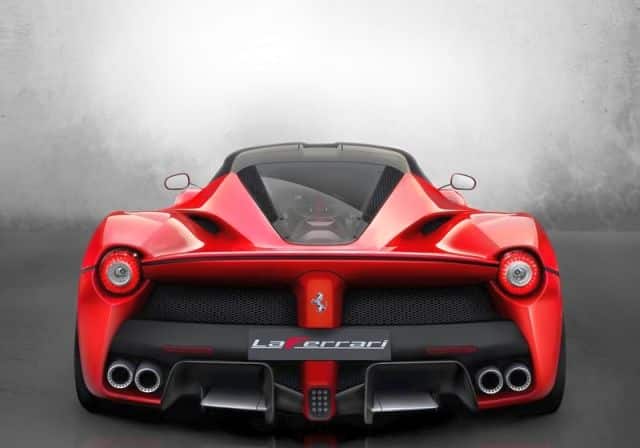 Ferrari LaFerrari arka üç çeyrek görünüm