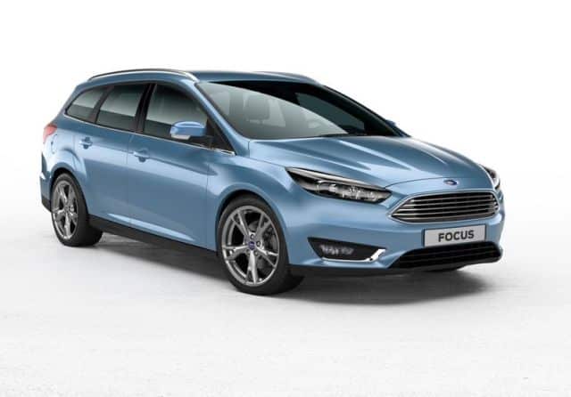 Ford Focus Estate makyajlı ön üç çeyrek görünüm