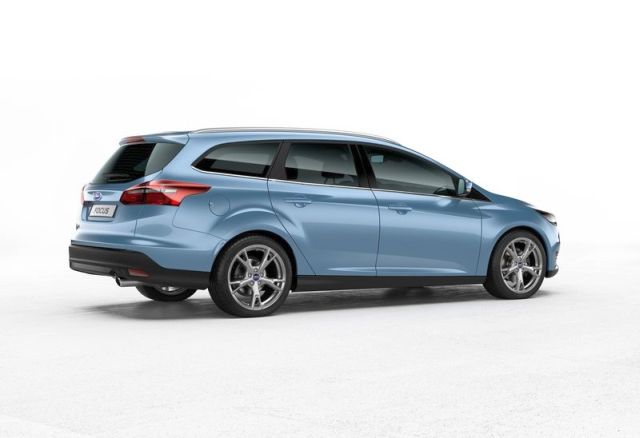 Makyajlı Ford Focus Estate arka görünüm