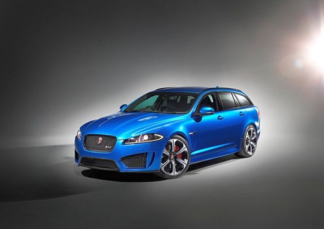 2015 Jaguar XFR-S Sportbrake ön görünümü