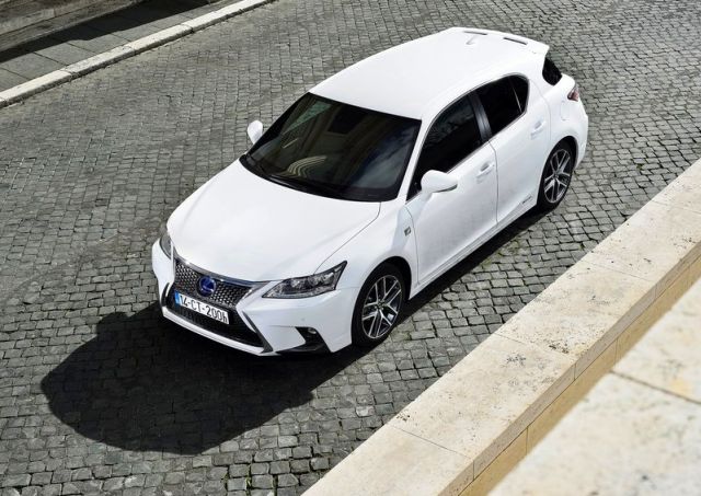 Lexus CT 200h gövde tasarımı