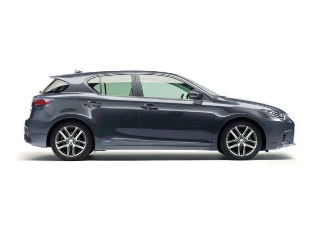 2015 Lexus CT 200h yan görünüm