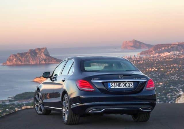 Mercedes-Benz C-Class W205 arka üç çeyrek tasarımı