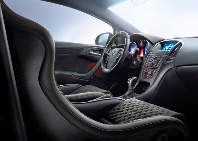 Astra OPC Extreme gösterge paneli