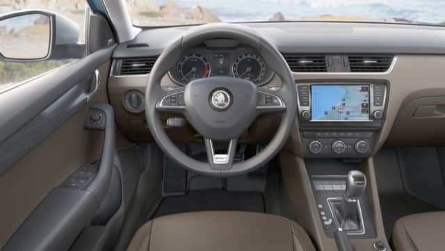 Octavia Scout gösterge paneli ve orta konsolu