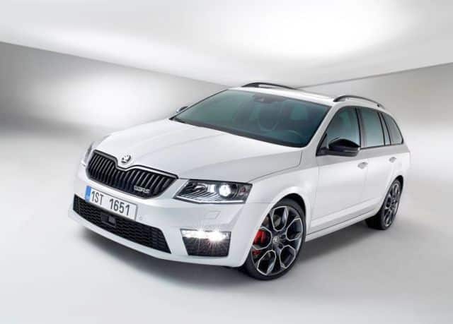 Octavia RS Combi ön görünümü