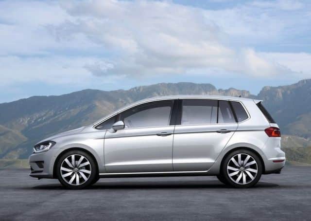 Volkswagen Golf Sportsvan yan profil görünümü