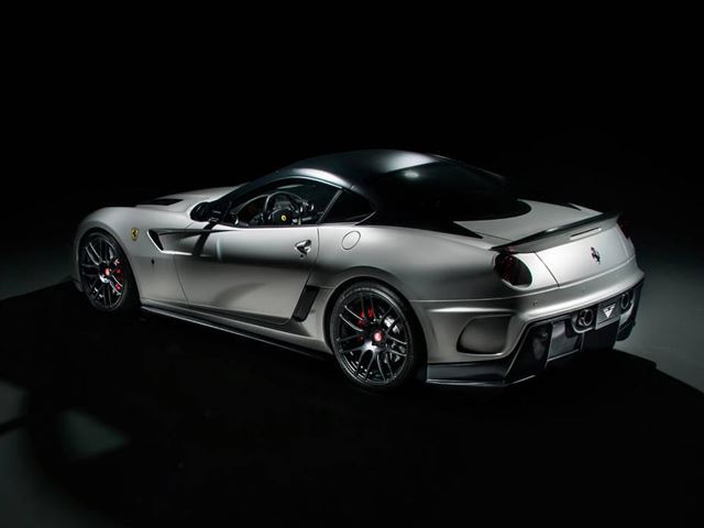 Vorsteiner 599 VX arka tampon ve difüzör görünümü