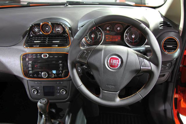Fiat Avventura konsept otomobilinin kokpit görünümü