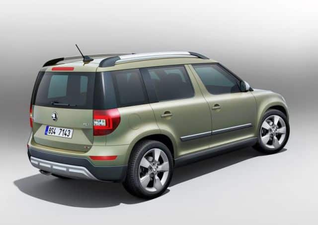 Skoda Yeti Outdoor arka üç çeyrek görünümü