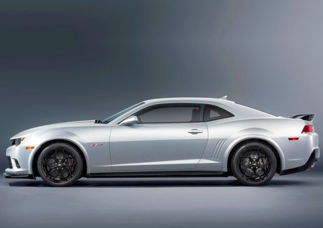 2015 Chevrolet Camaro Z28 yandan görünüm