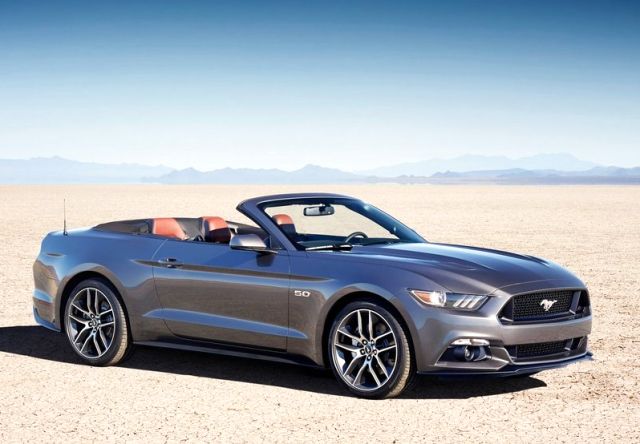 Ford Mustang Cabrio ön tasarım