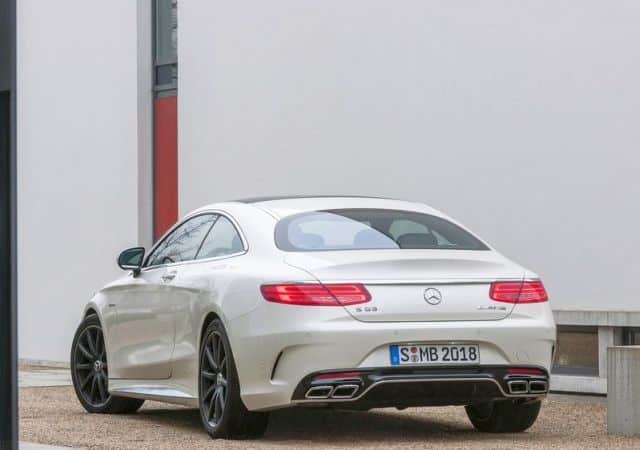 Mercedes-Benz S 63 AMG Coupe arkadan görünüm