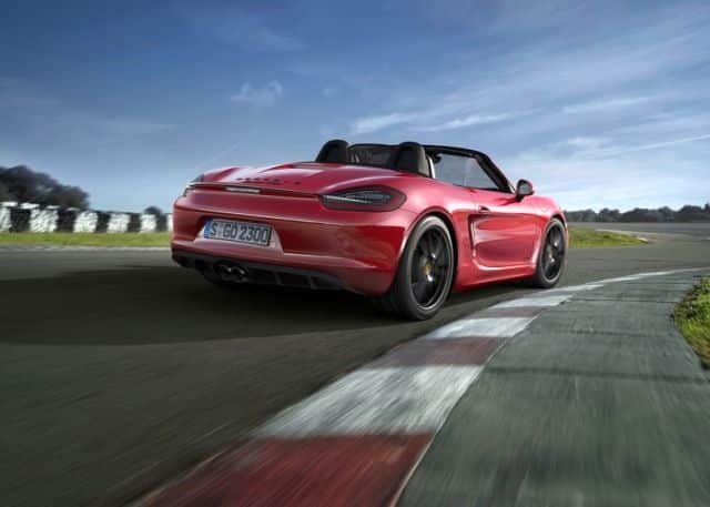 Porsche Boxster GTS arka üç çeyrek görünüm