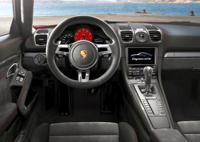 Porsche Cayman GTS gösterge paneli