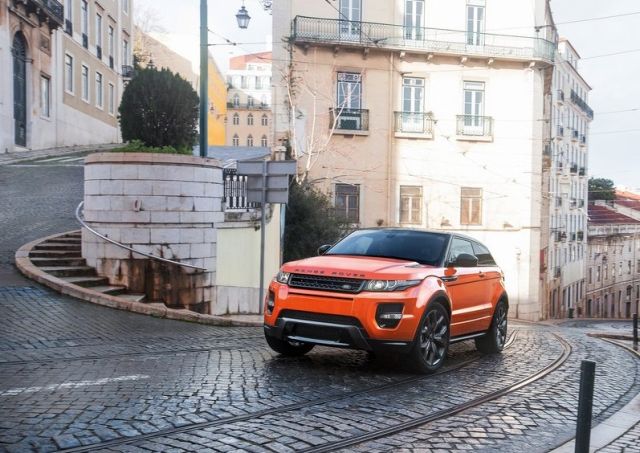 2015 Range Rover Evoque Autobiography Dynamic otomobil arşiv görseli