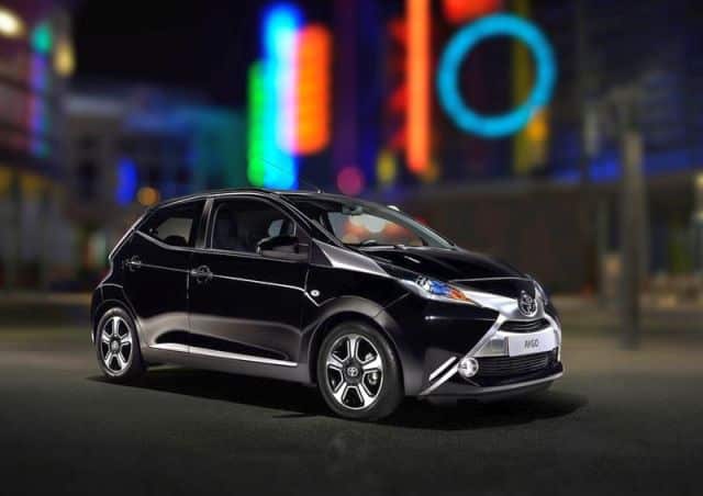 Aygo ön çapraz tasarım detayı