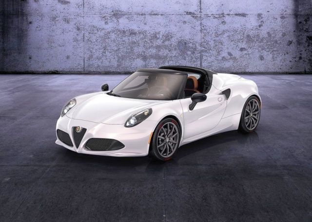 Alfa Romeo 4C Spider Concept ön tasarımı