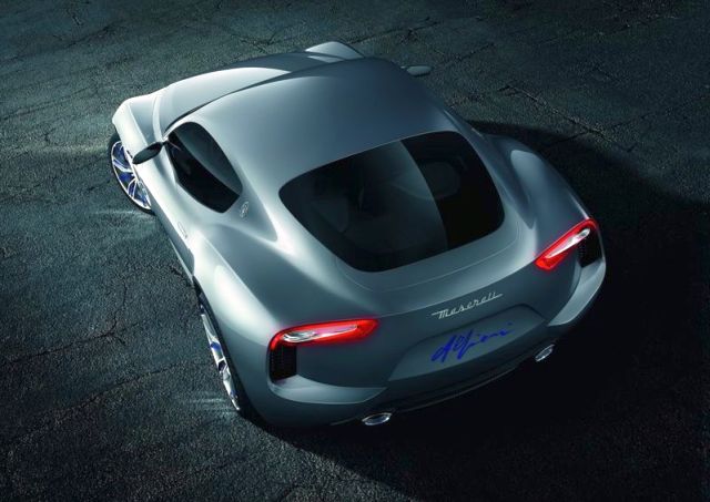 Maserati Alfieri arka görünümü