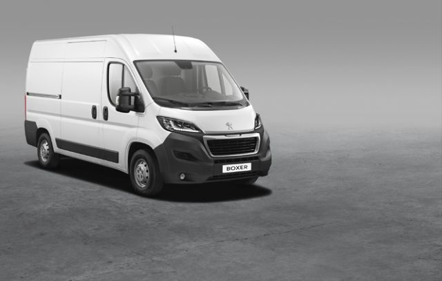 Peugeot Boxer yenilenmiş panelvan gövdesi