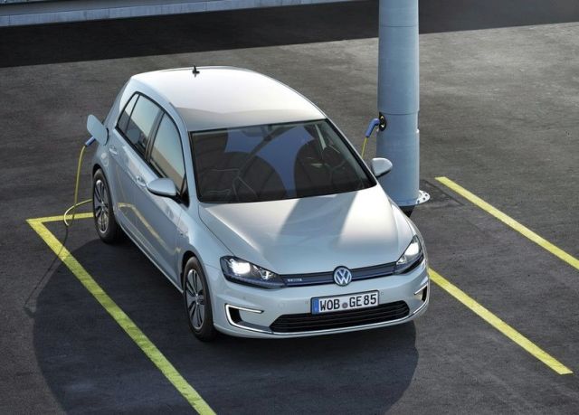 Volkswagen e-Golf yol görünümü