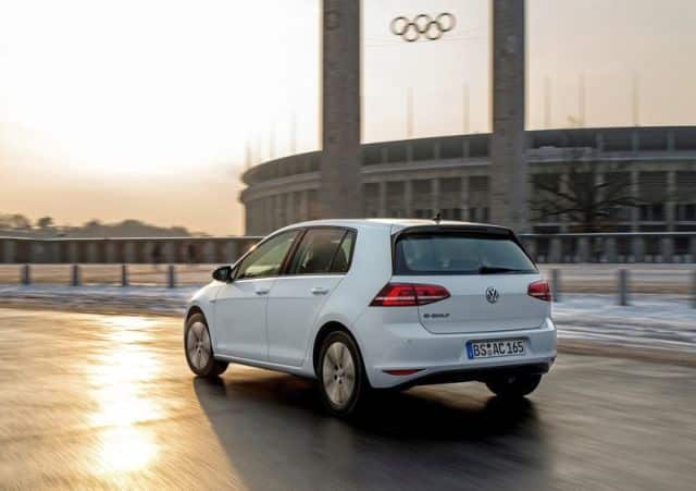 Volkswagen e-Golf arkadan görünüm