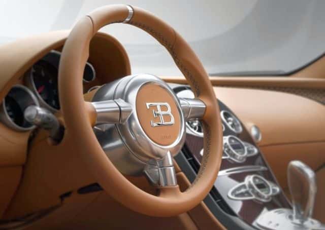 Bugatti Rembrandt gösterge paneli ve direksiyon