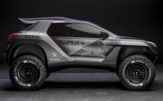 Peugeot ralliraid prototipinin yan görünümü