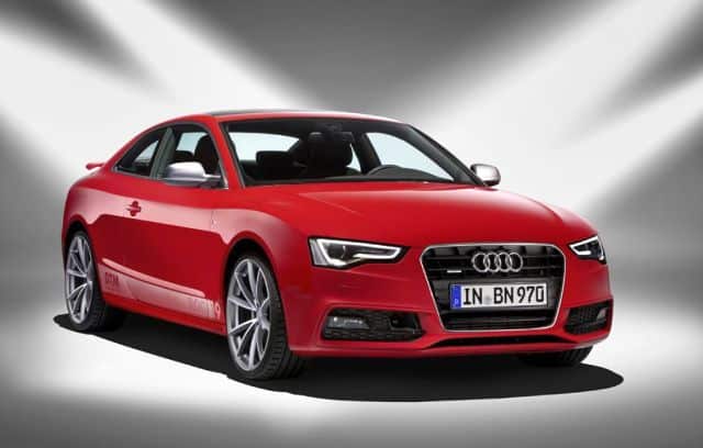 Audi A5 Coupé DTM Champion ön bölüm ve DTM grafiği