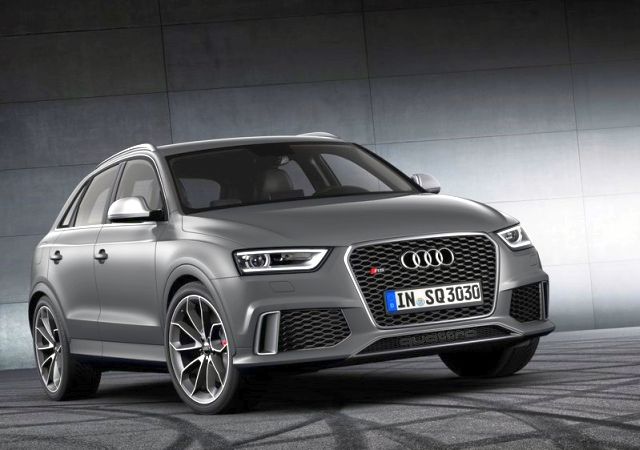 Mat gri Audi RS Q3 önden görünüm