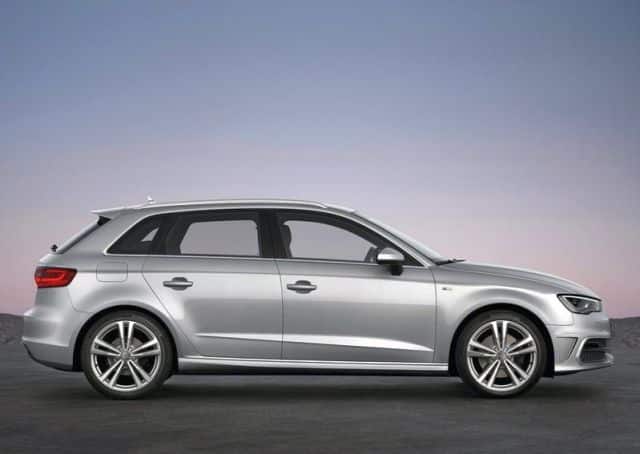 Audi A3 Sportback S line yan profili