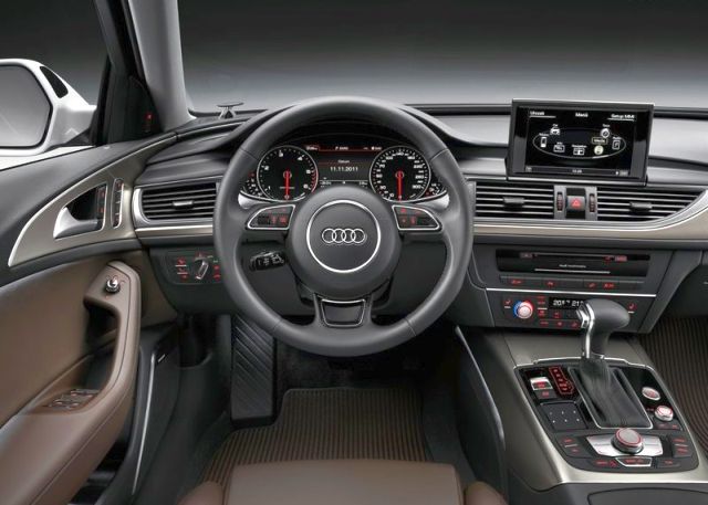 Audi A6 allroad direksiyon ve MMI kumandaları