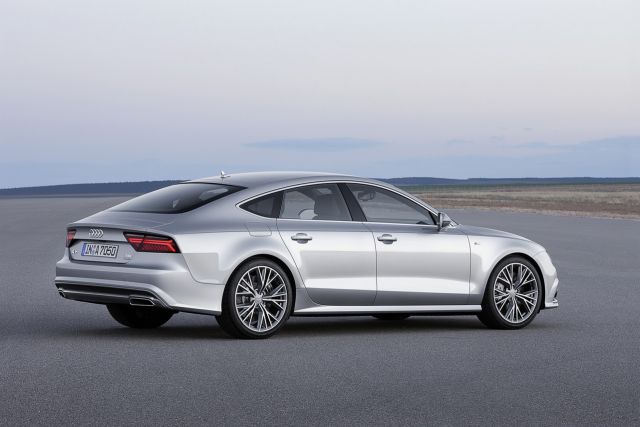 Audi A7 Sportback makyajı arka üç çeyrek görünüm