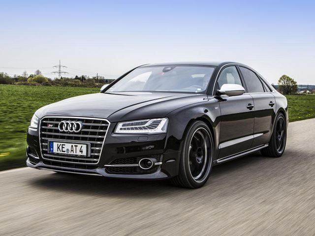 ABT donanımlı Audi S8 hareket hâlinde ön görünüm