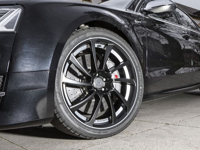 Audi S8 üzerinde 21 inç ABT DR alaşım jant