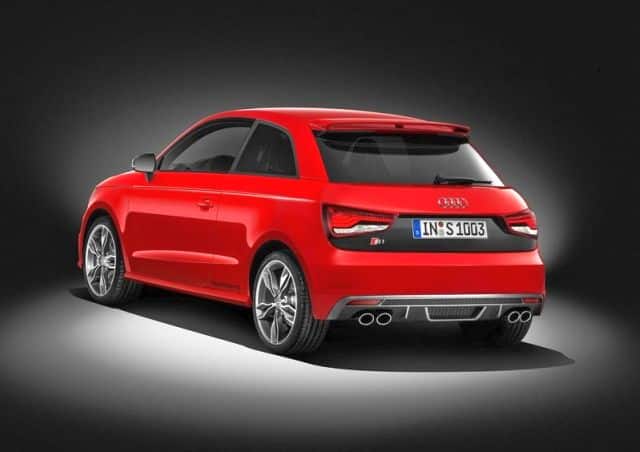 2015 Audi S1 arka üç çeyrek görünümü