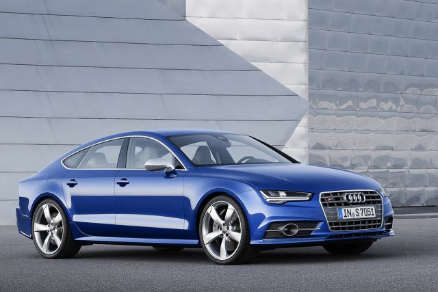 Audi S7 Sportback ön bölüm ve LED far tasarımı