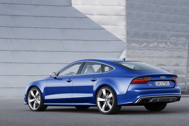 Audi S7 Sportback arka ışık grubu